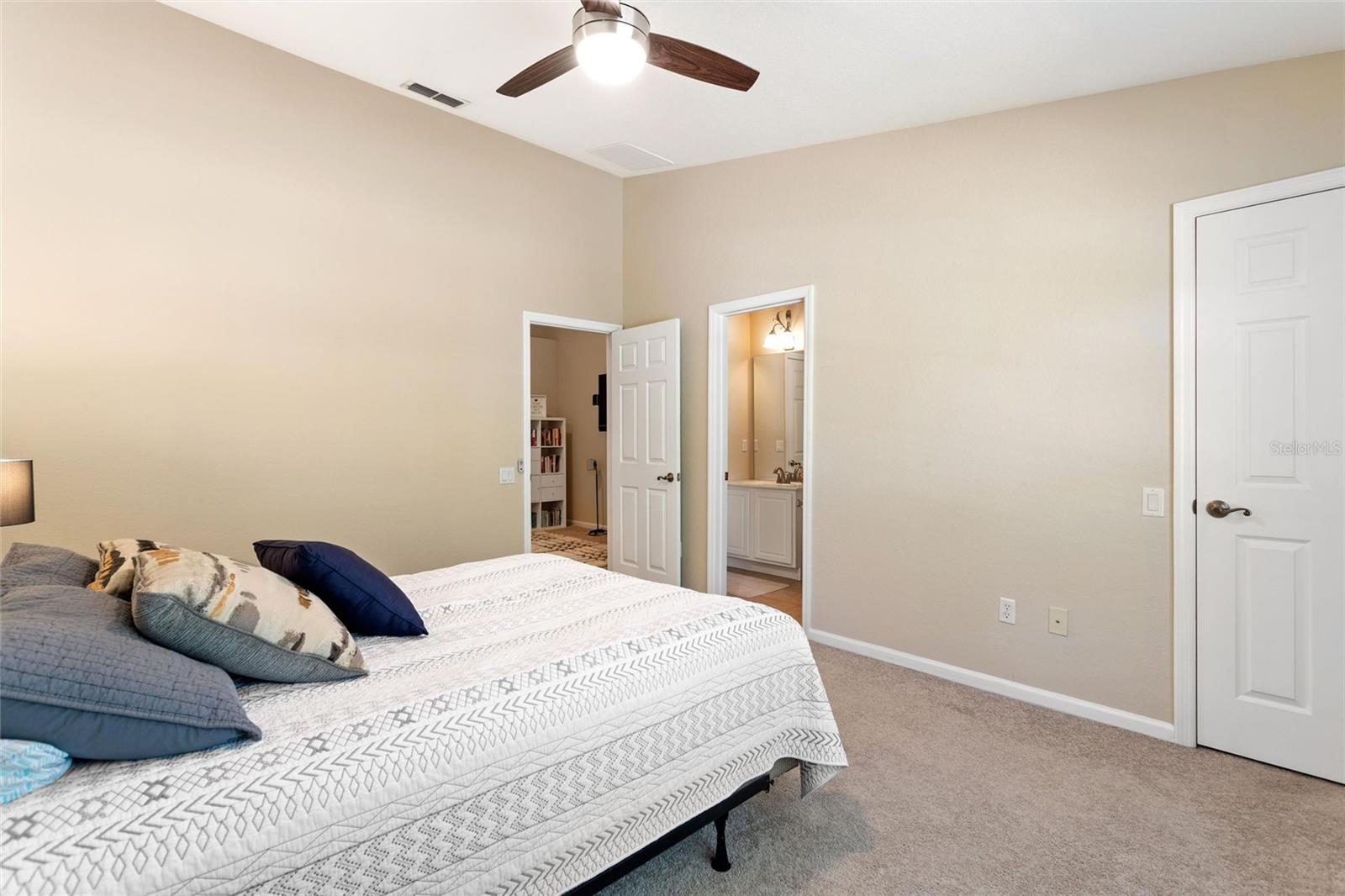 Image 25 of 43 For 6342 Daysbrook Drive 103