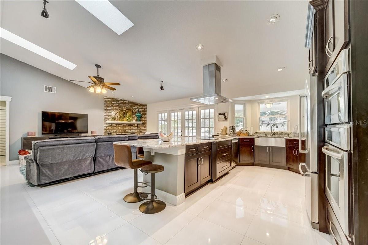 Image 16 of 71 For 7233 Branchtree Drive