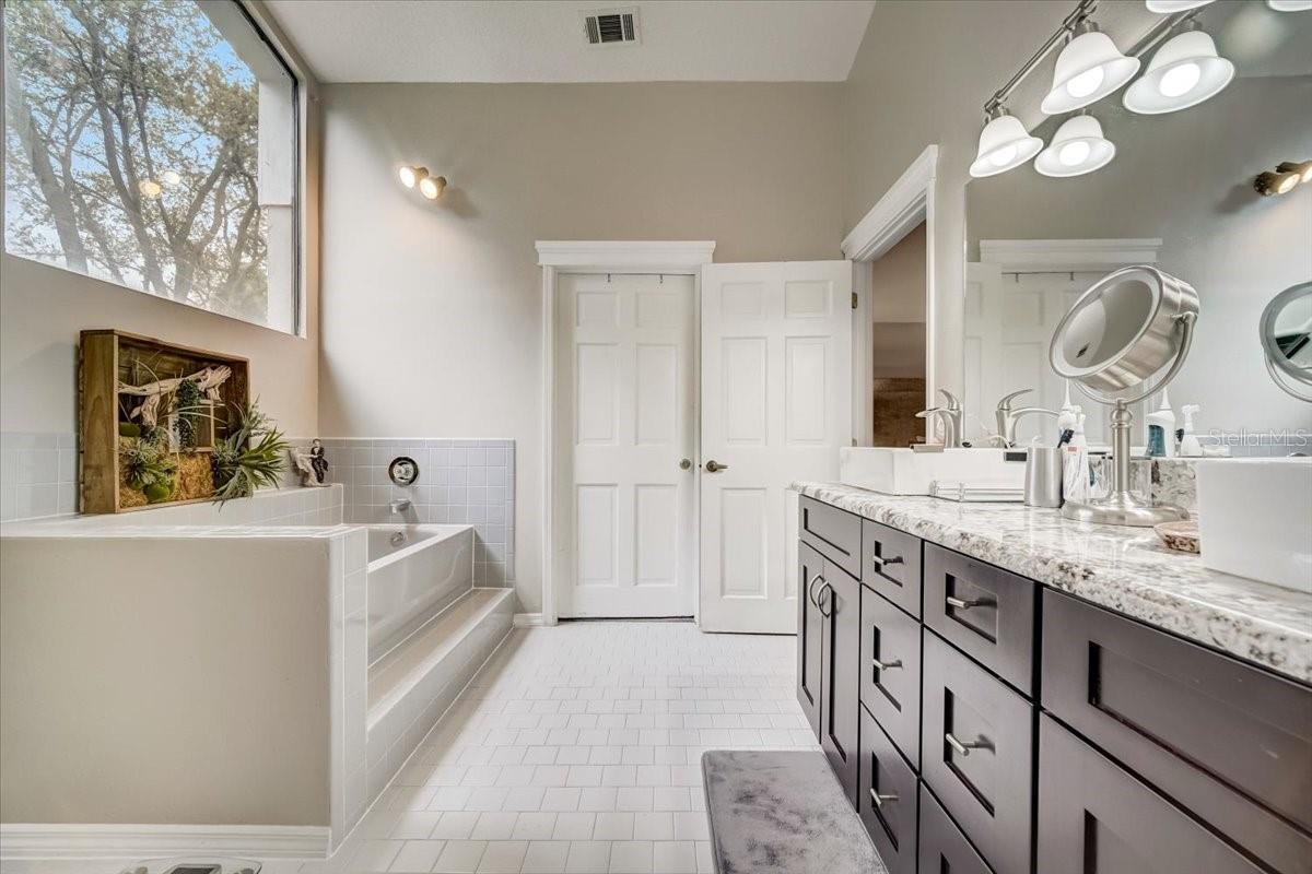 Image 26 of 71 For 7233 Branchtree Drive