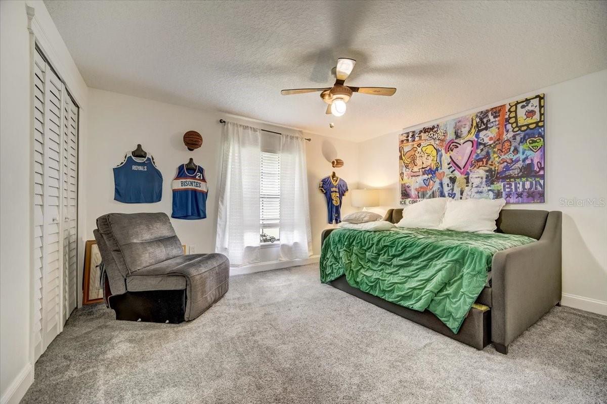 Image 35 of 71 For 7233 Branchtree Drive