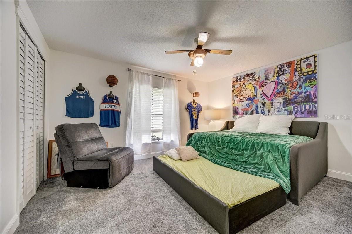 Image 37 of 71 For 7233 Branchtree Drive