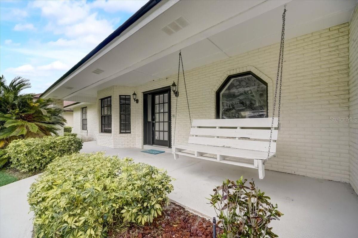 Image 4 of 71 For 7233 Branchtree Drive