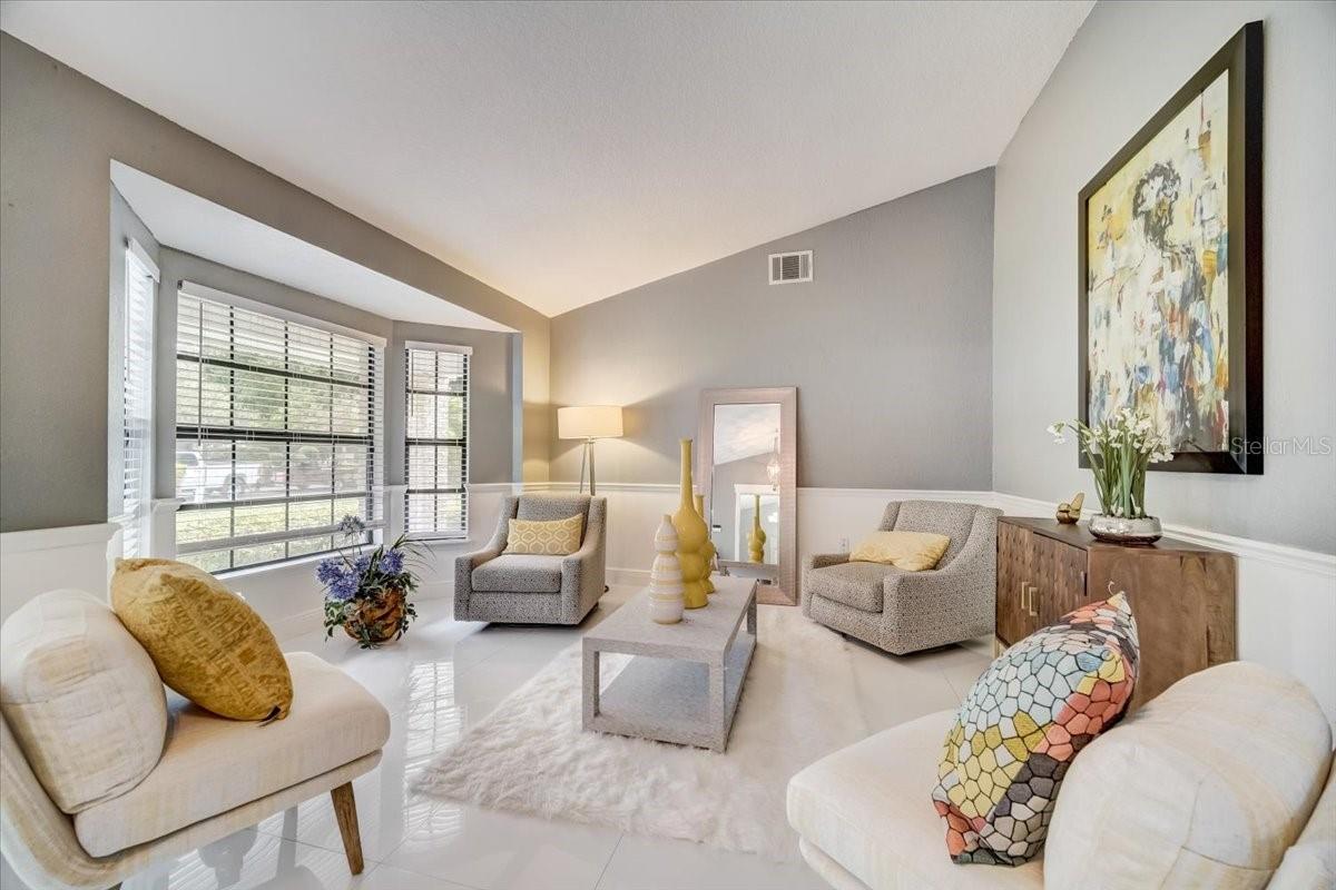 Image 8 of 71 For 7233 Branchtree Drive