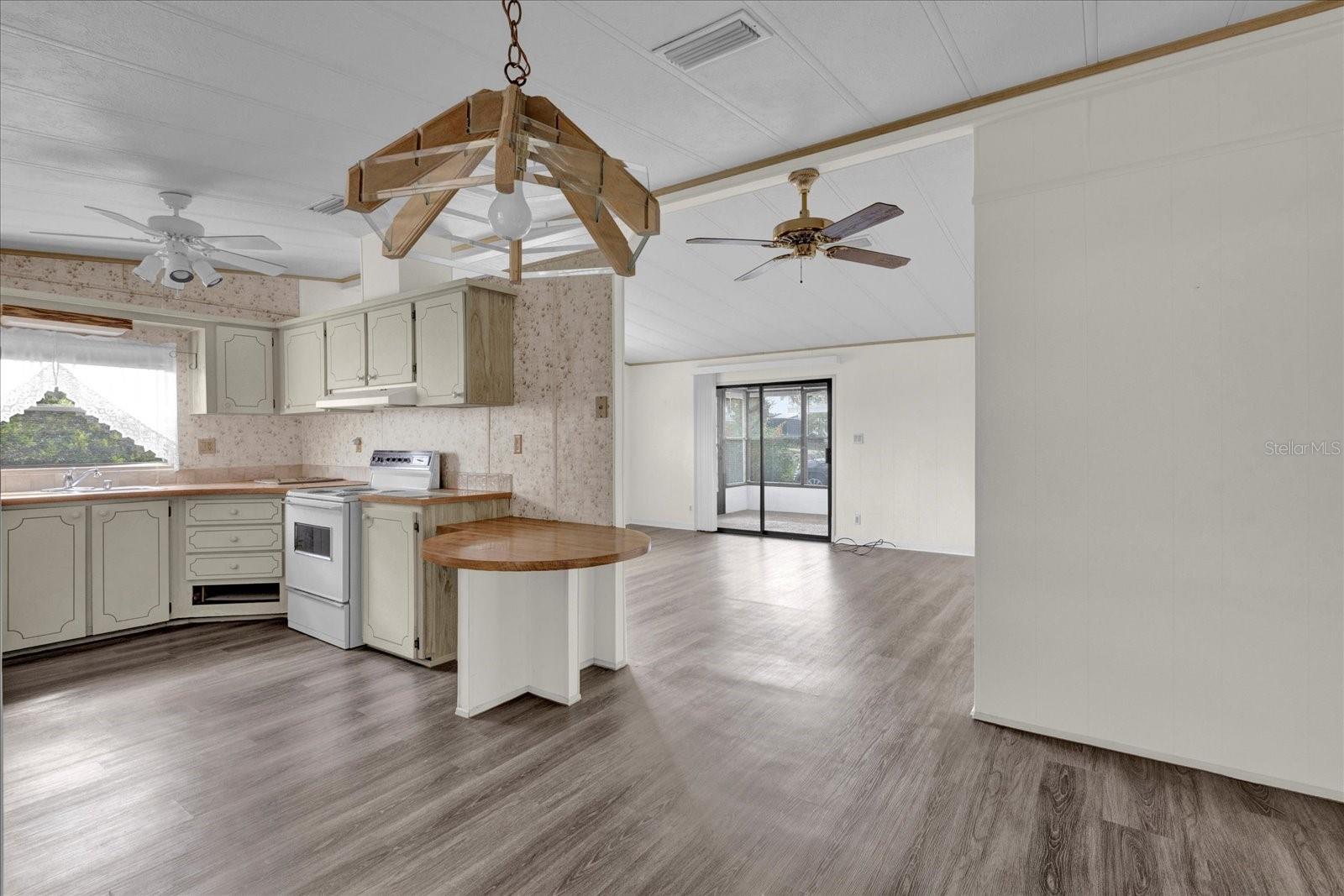 Image 10 of 52 For 415 Timber Trail