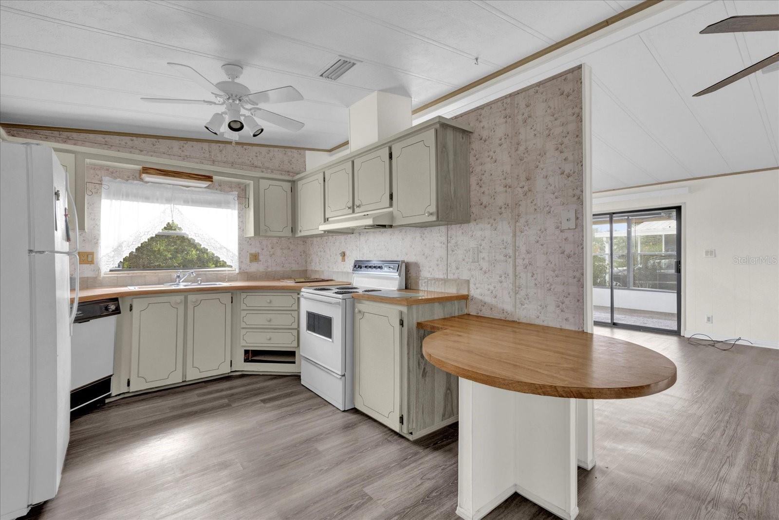 Image 11 of 52 For 415 Timber Trail