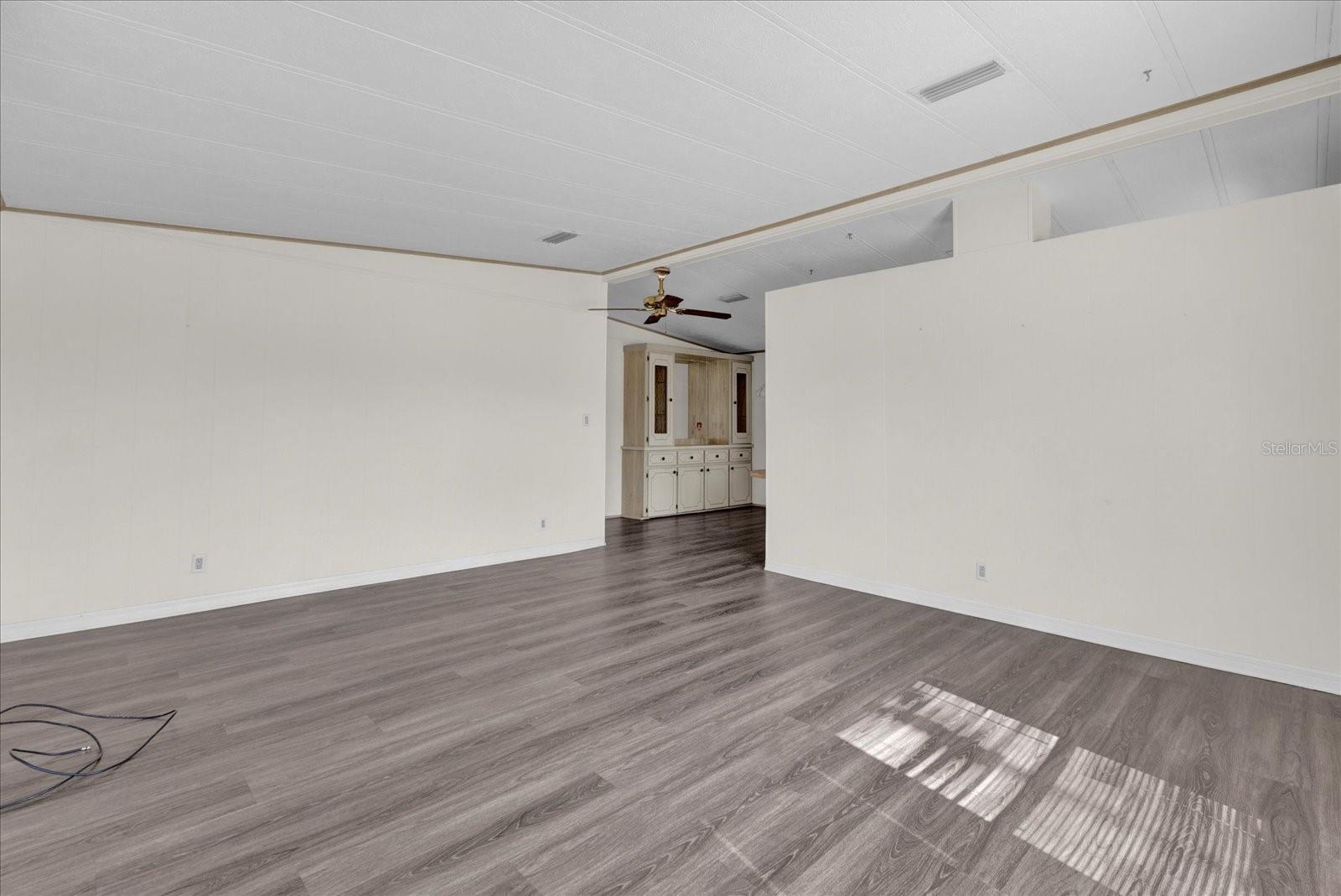 Image 13 of 52 For 415 Timber Trail