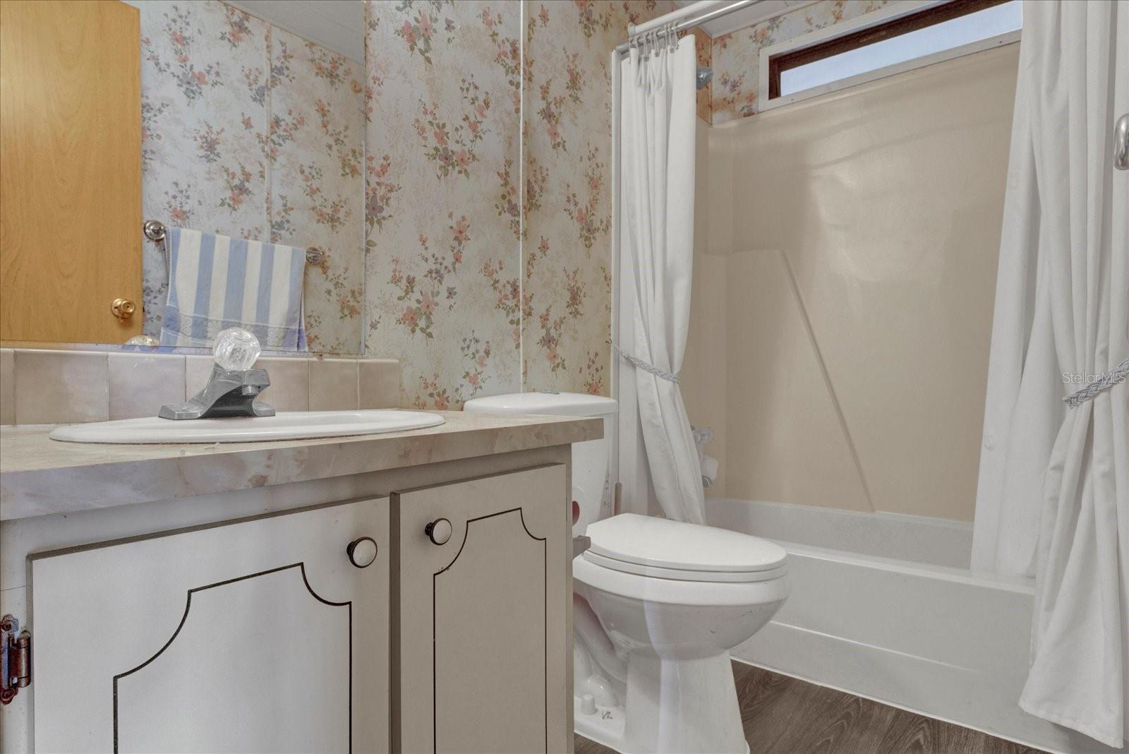 Image 18 of 52 For 415 Timber Trail