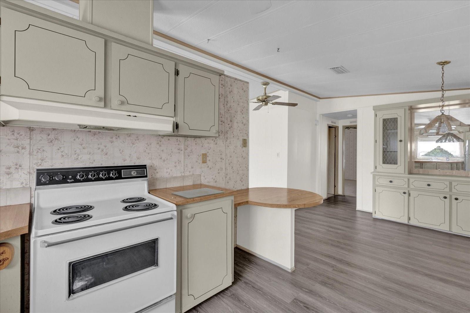 Image 8 of 52 For 415 Timber Trail