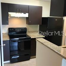 Listing photo id 4 for 365 Forestway Circle 306