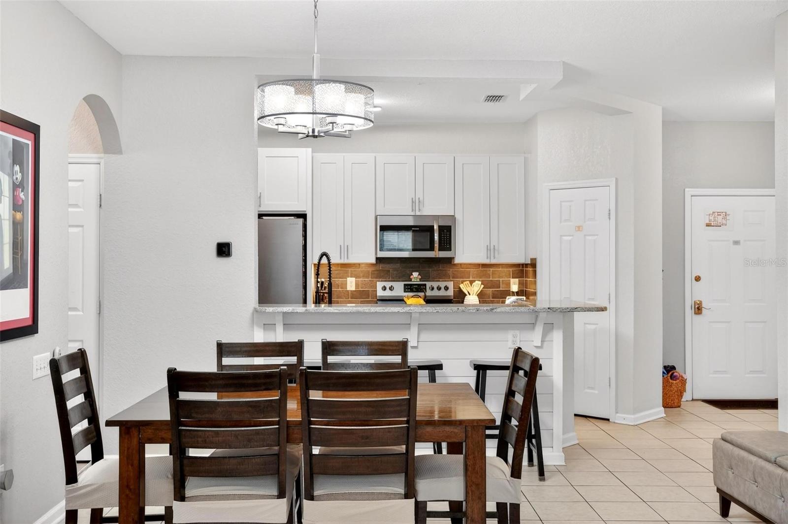 Image 11 of 62 For 2774 Almaton Loop 105