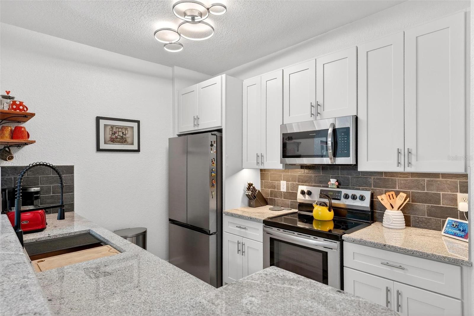 Image 17 of 62 For 2774 Almaton Loop 105