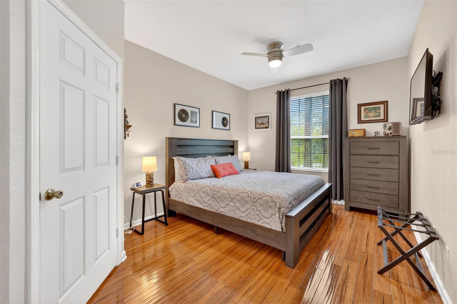 Image 50 of 62 For 2774 Almaton Loop 105