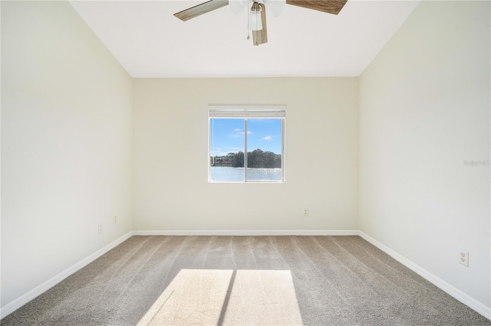 Image 12 of 20 For 145 Pearl Lake Causeway 202