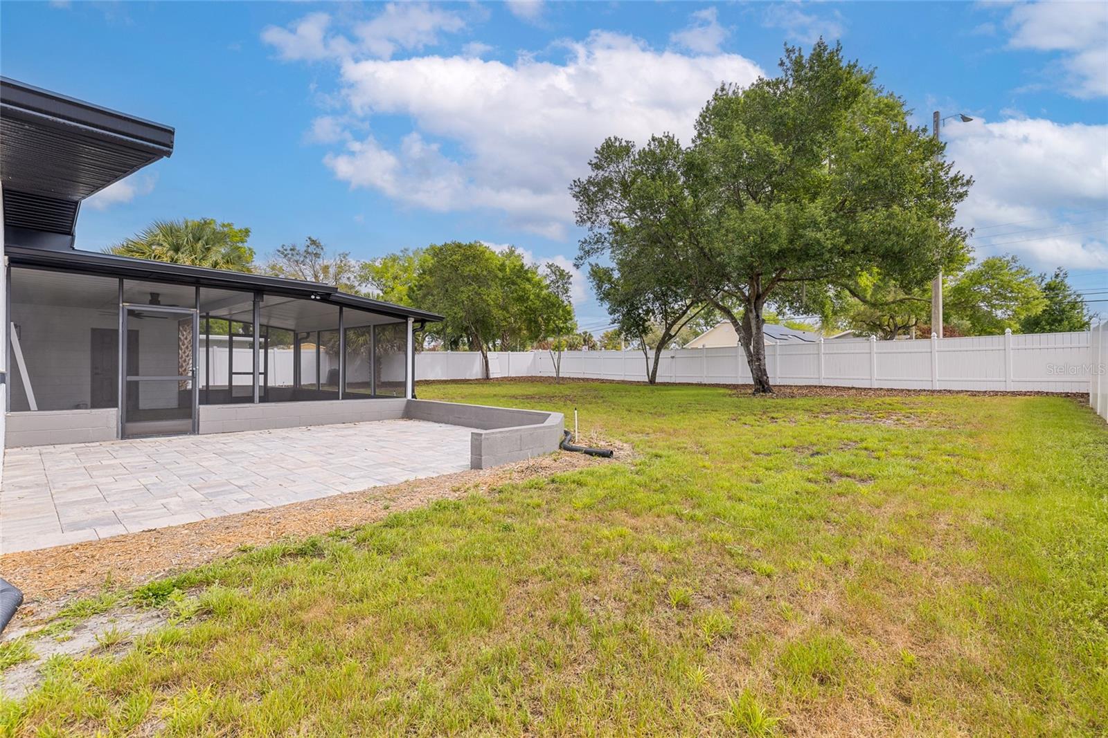 Image 30 of 40 For 909 Marabon Avenue