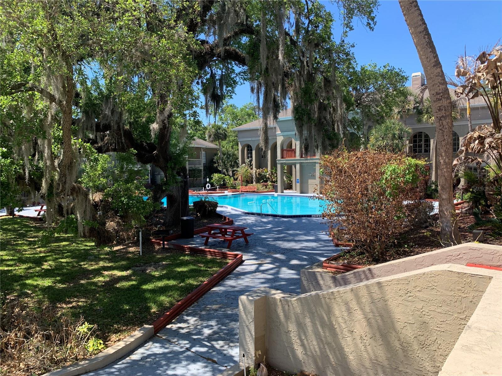 Image 13 of 16 For 435 Wymore Road 207