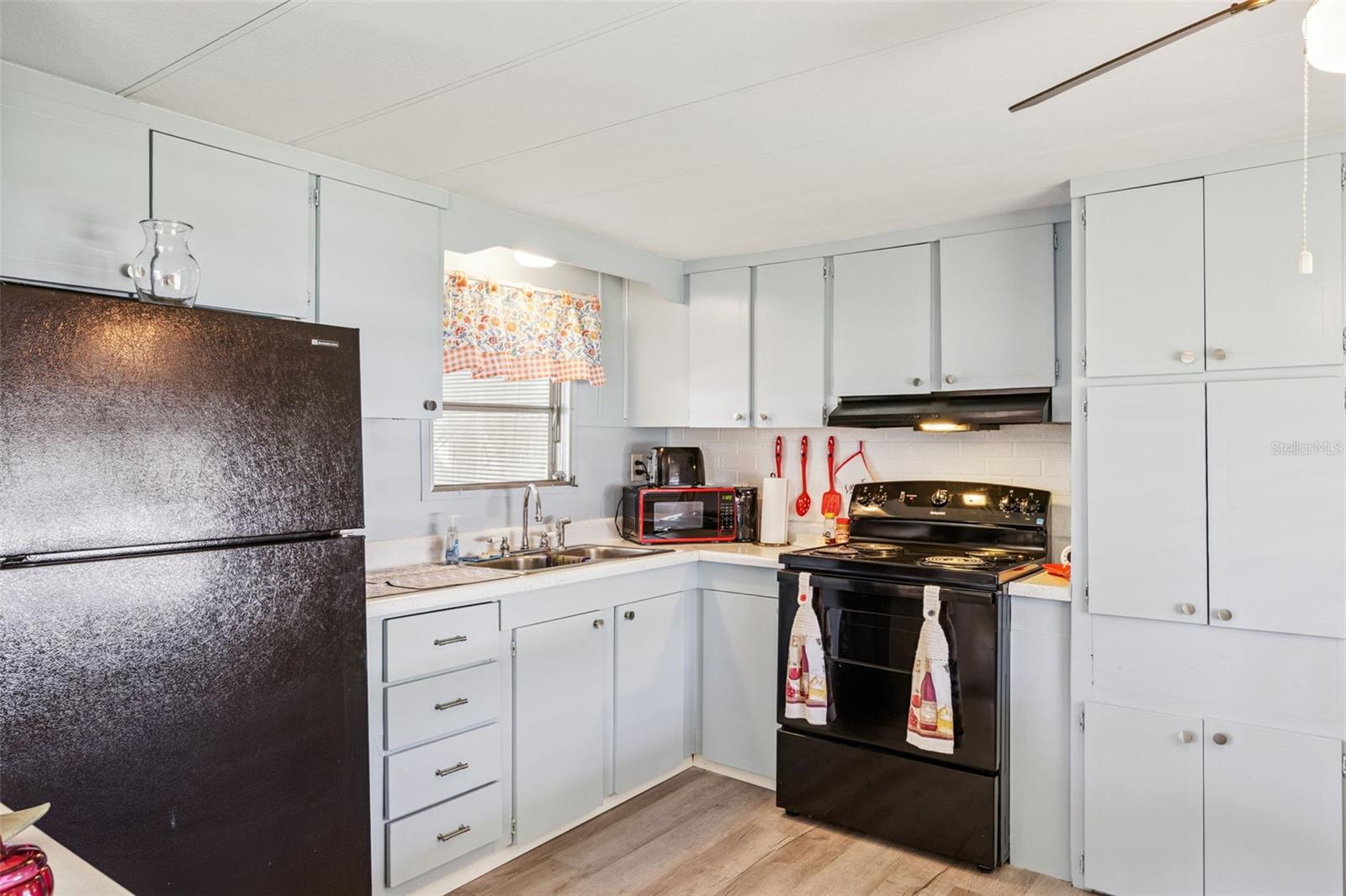 Image 9 of 18 For 77 Wildwood Lane