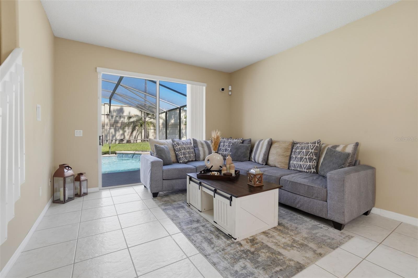 Image 5 of 37 For 5007 Bellthorn Drive