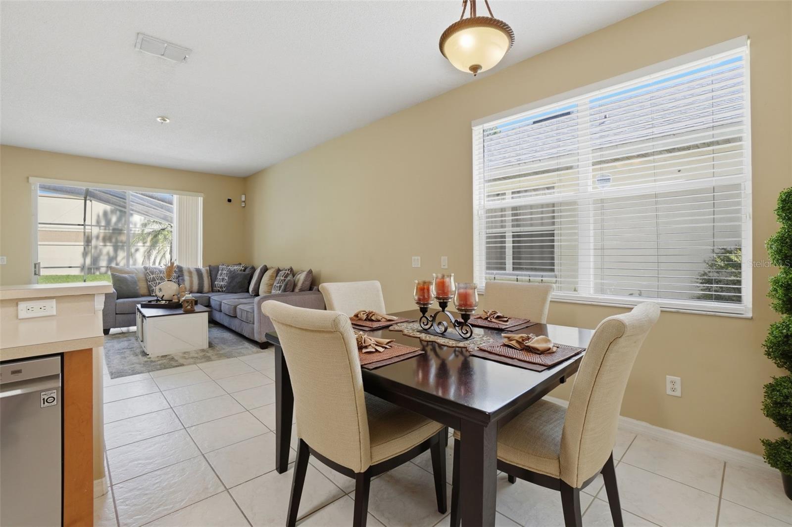 Image 9 of 37 For 5007 Bellthorn Drive