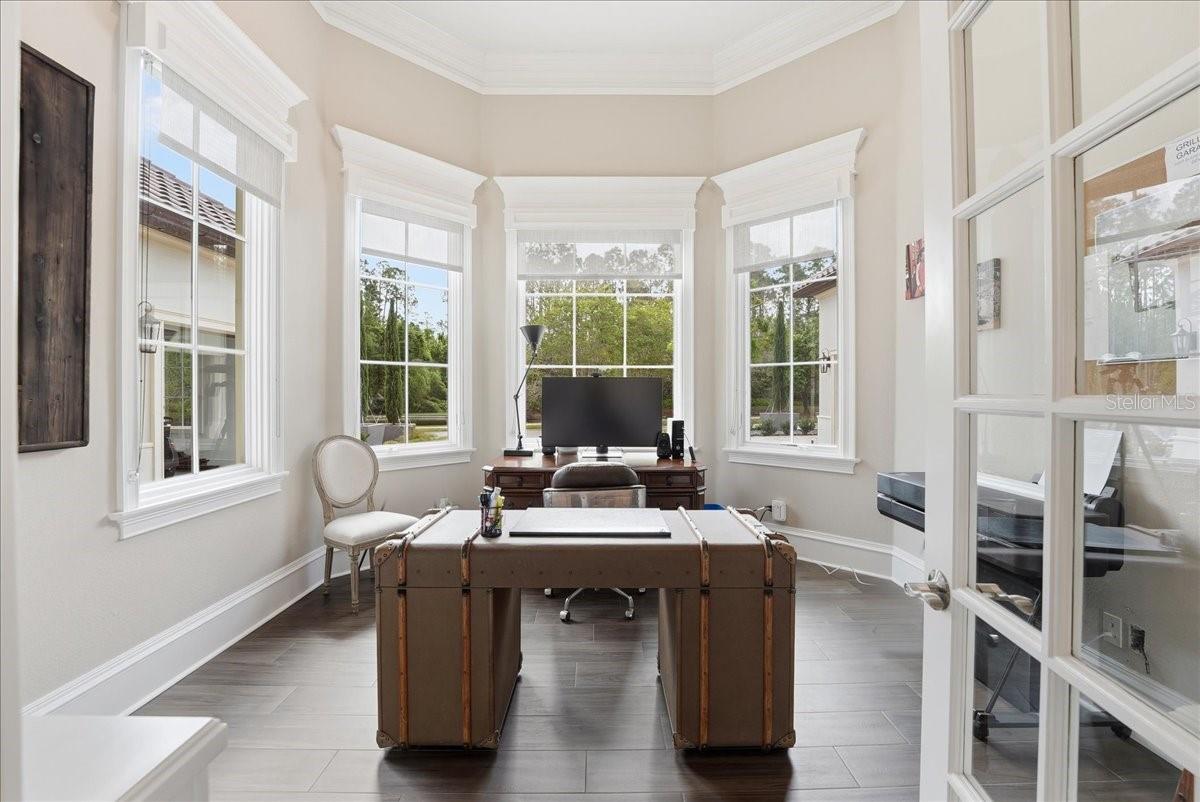 Listing photo id 16 for 9599 Blandford Road