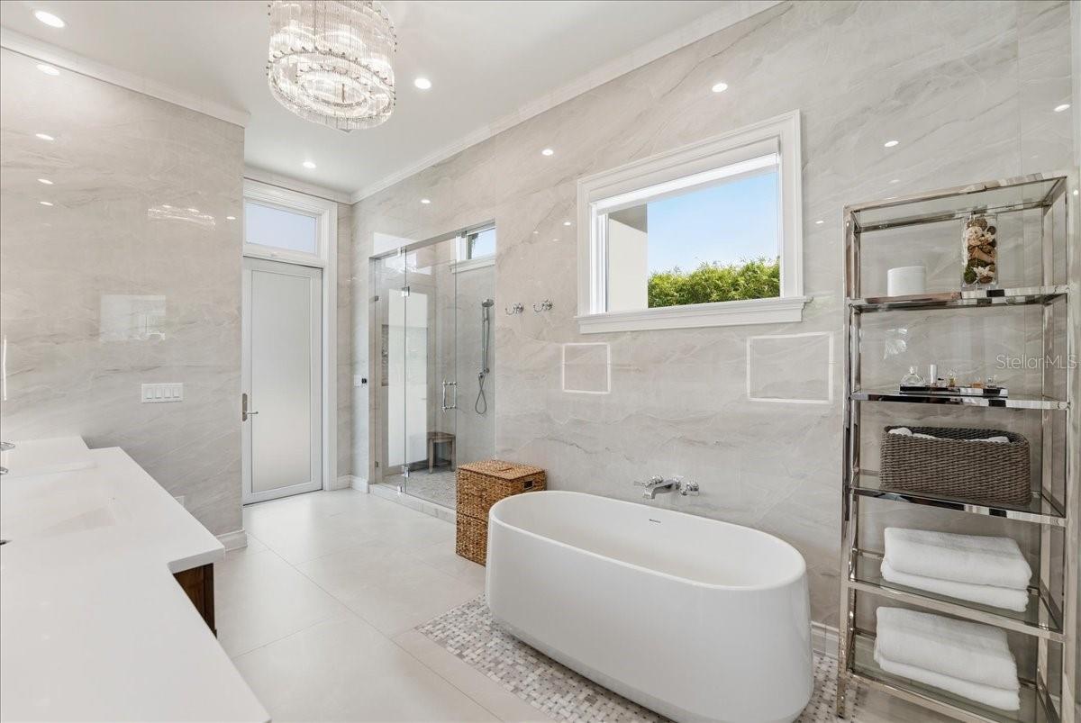 Listing photo id 19 for 9599 Blandford Road