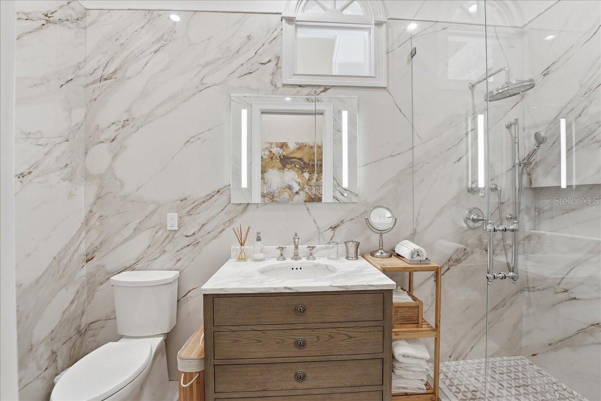 Listing photo id 23 for 9599 Blandford Road