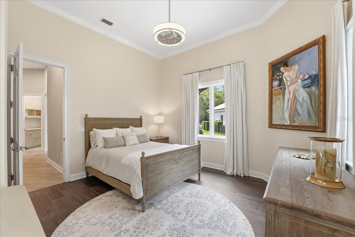 Listing photo id 32 for 9599 Blandford Road