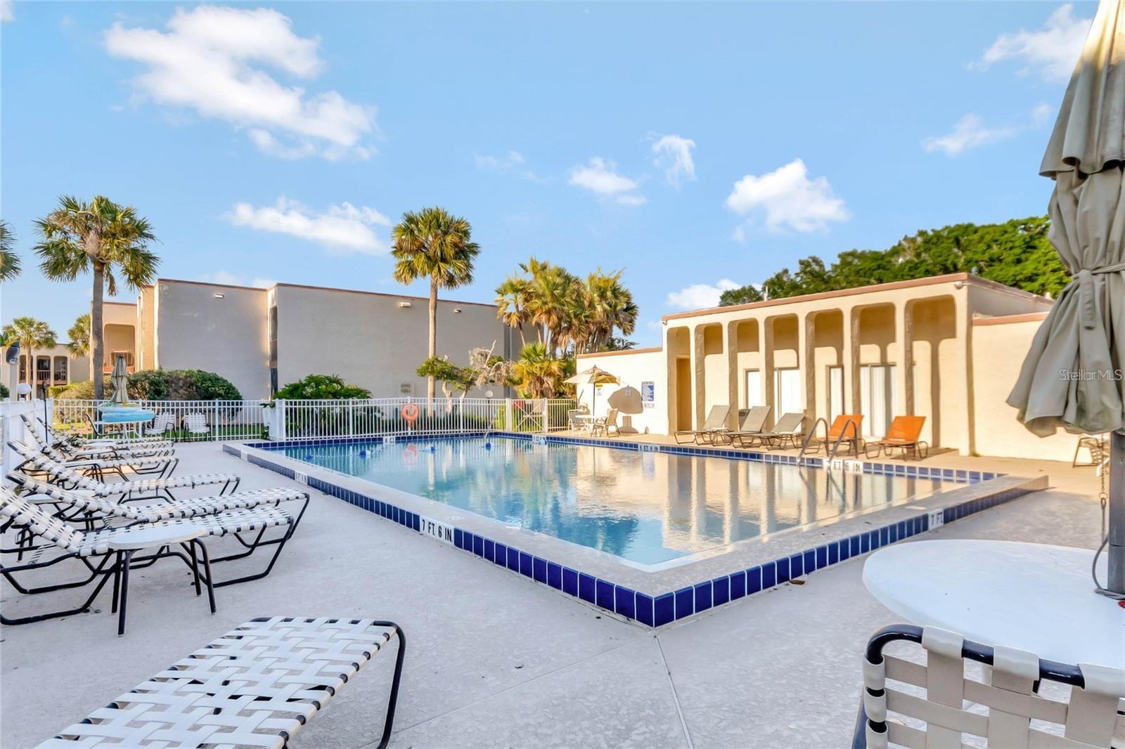 Image 13 of 24 For 512 Orange Drive 33