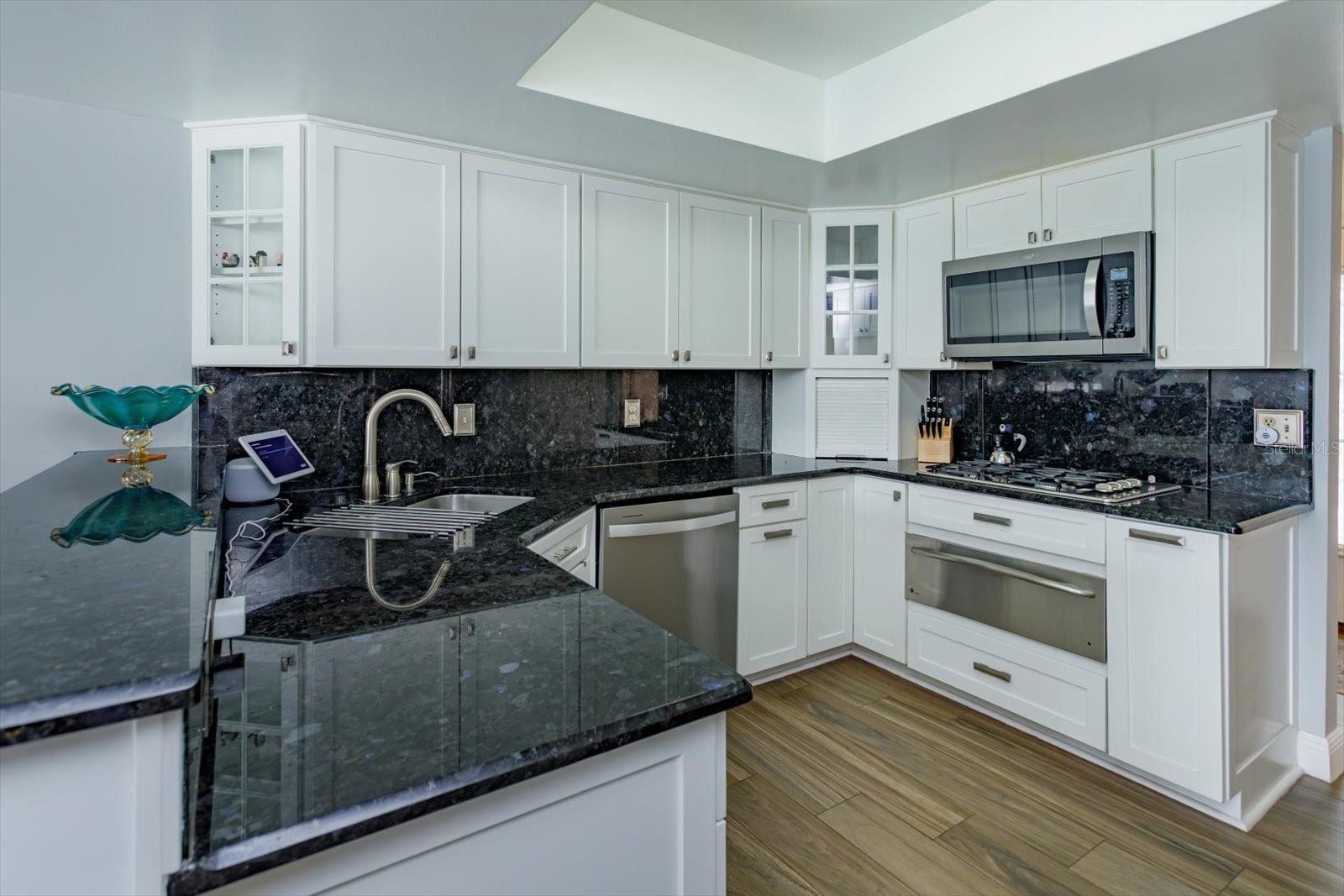 Image 10 of 24 For 8701 Master Link Court