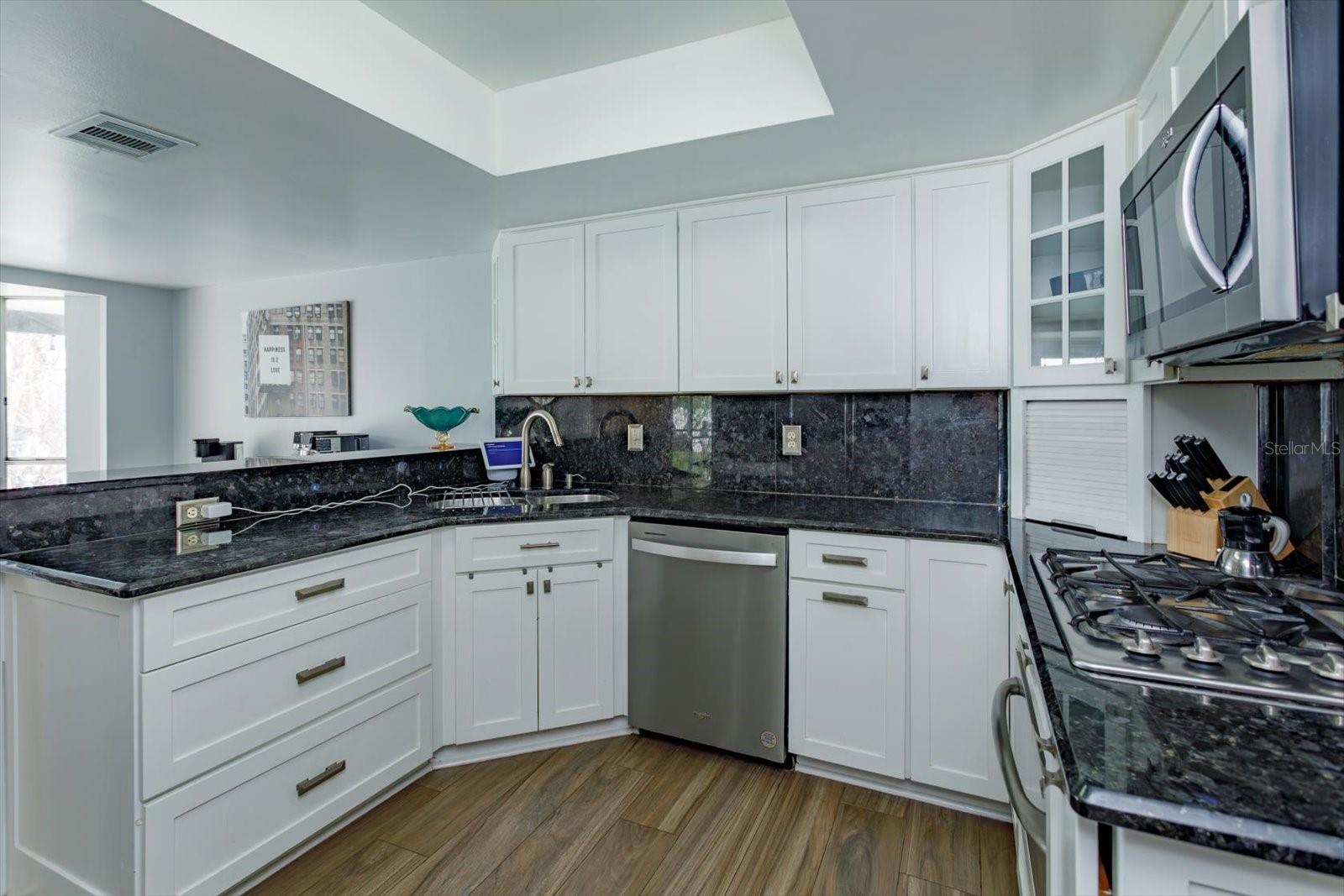 Image 11 of 24 For 8701 Master Link Court