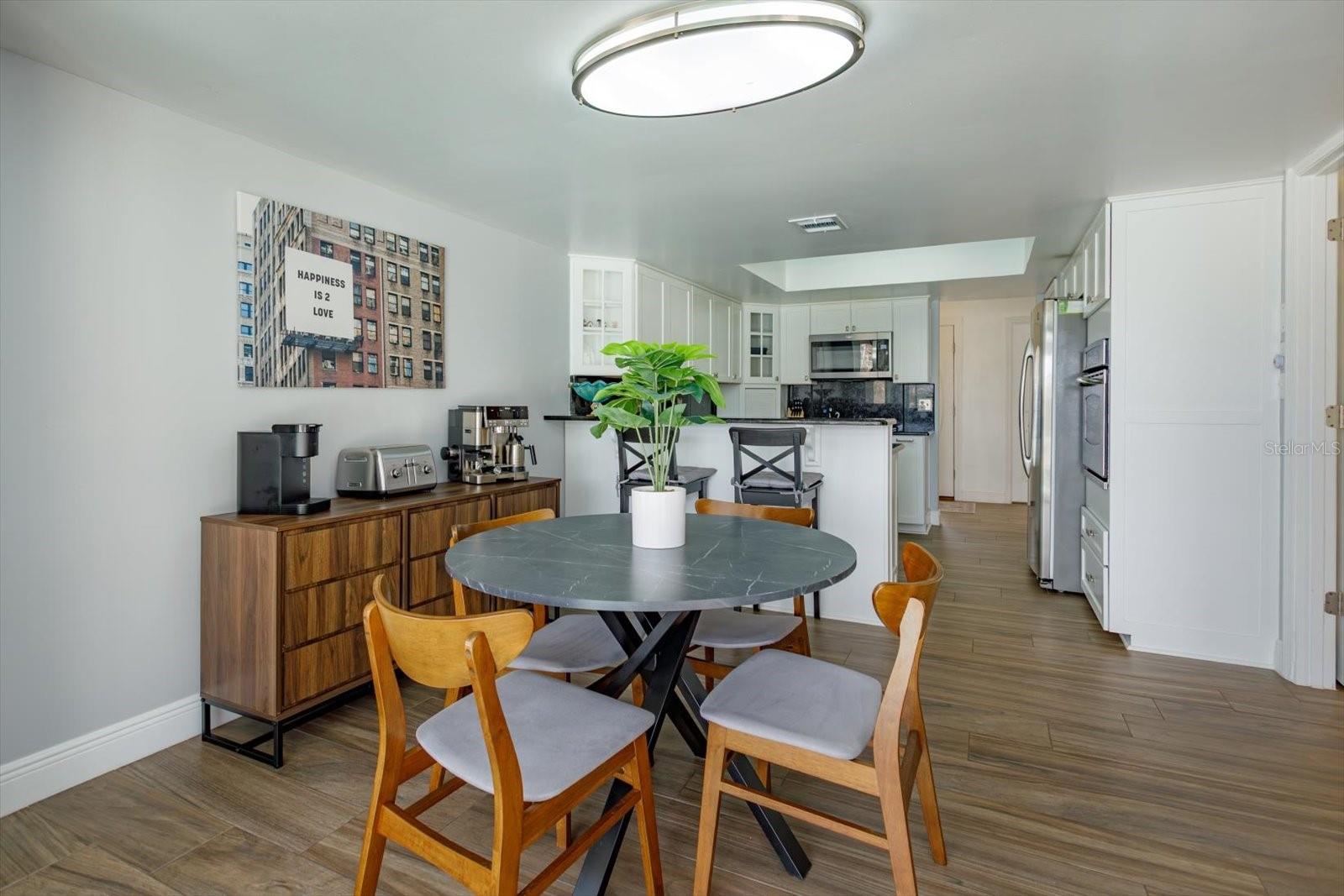 Image 13 of 24 For 8701 Master Link Court