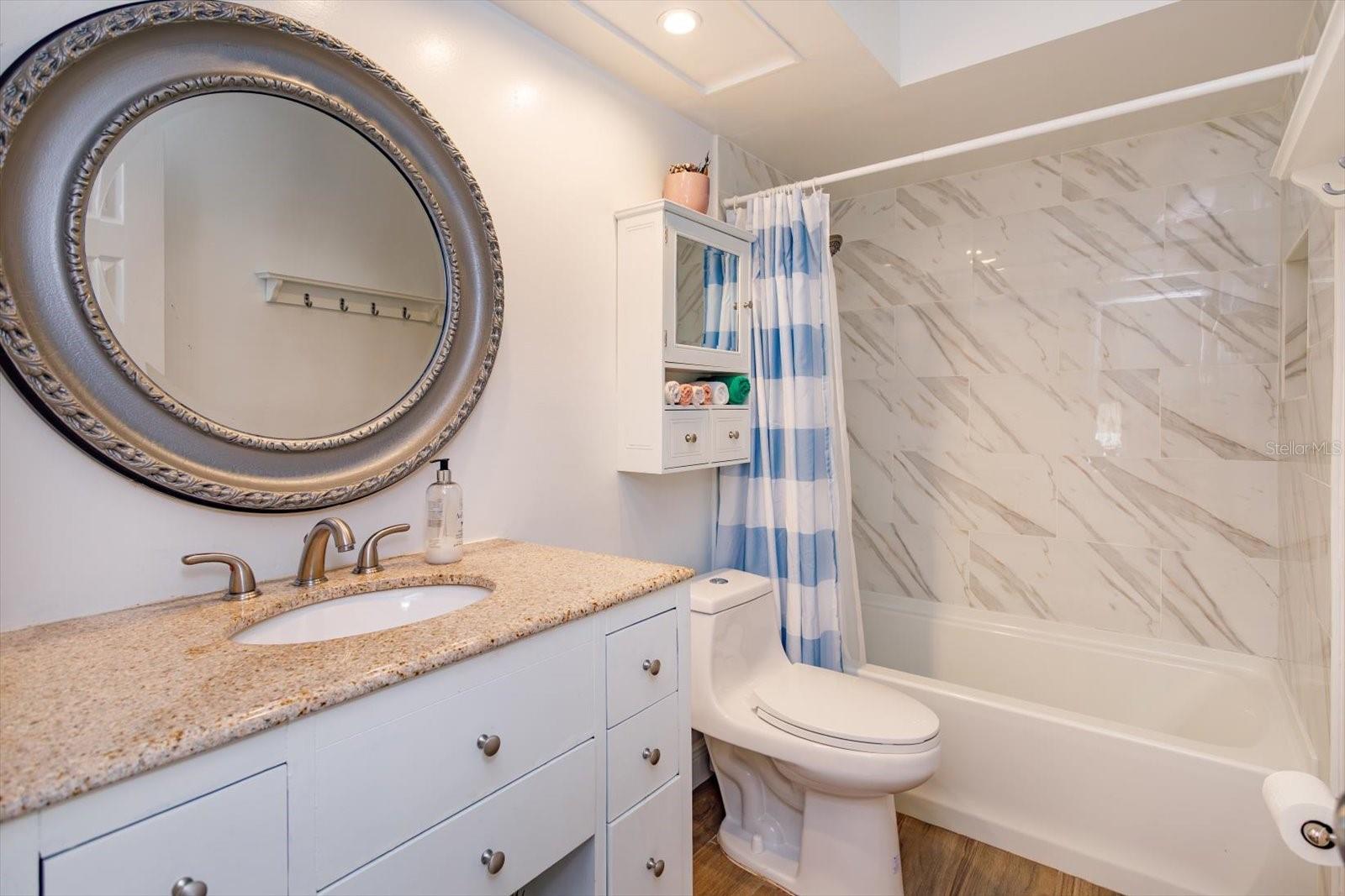 Image 17 of 24 For 8701 Master Link Court