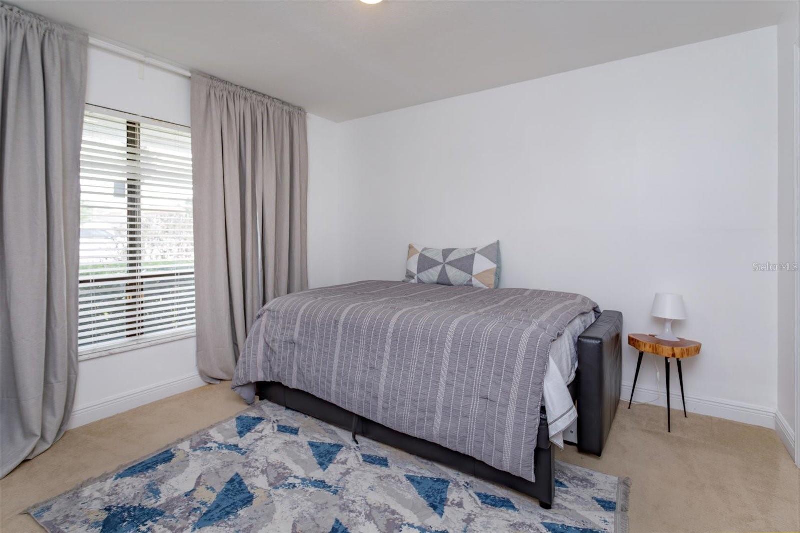 Image 18 of 24 For 8701 Master Link Court