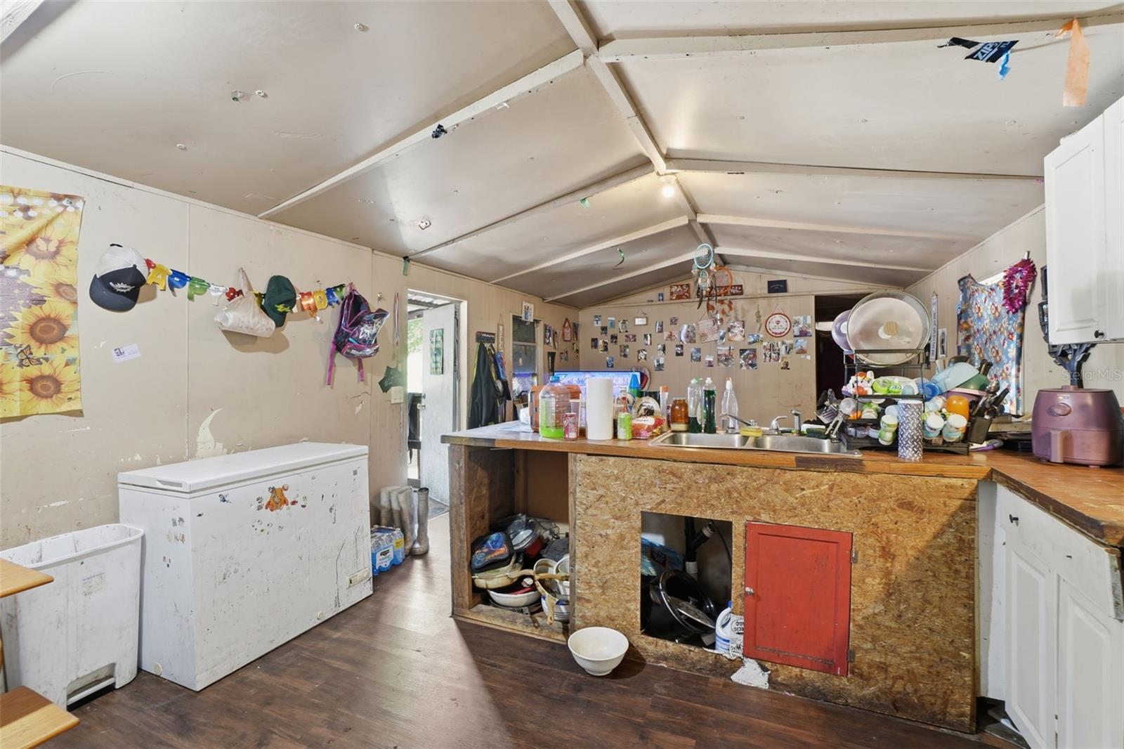 Image 12 of 29 For 19100 Nash Street