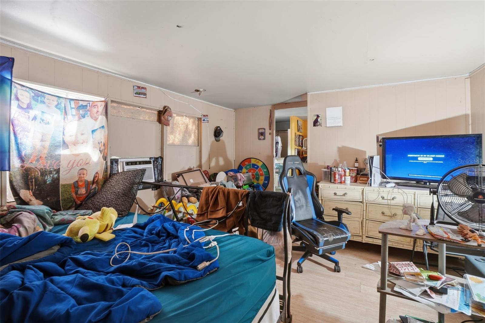 Image 13 of 29 For 19100 Nash Street