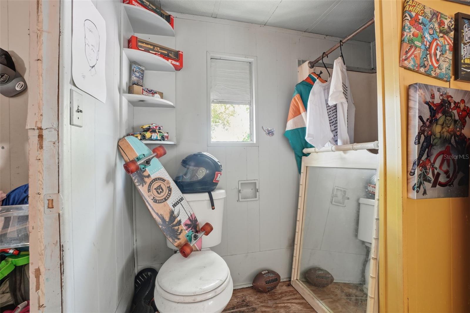 Image 16 of 29 For 19100 Nash Street