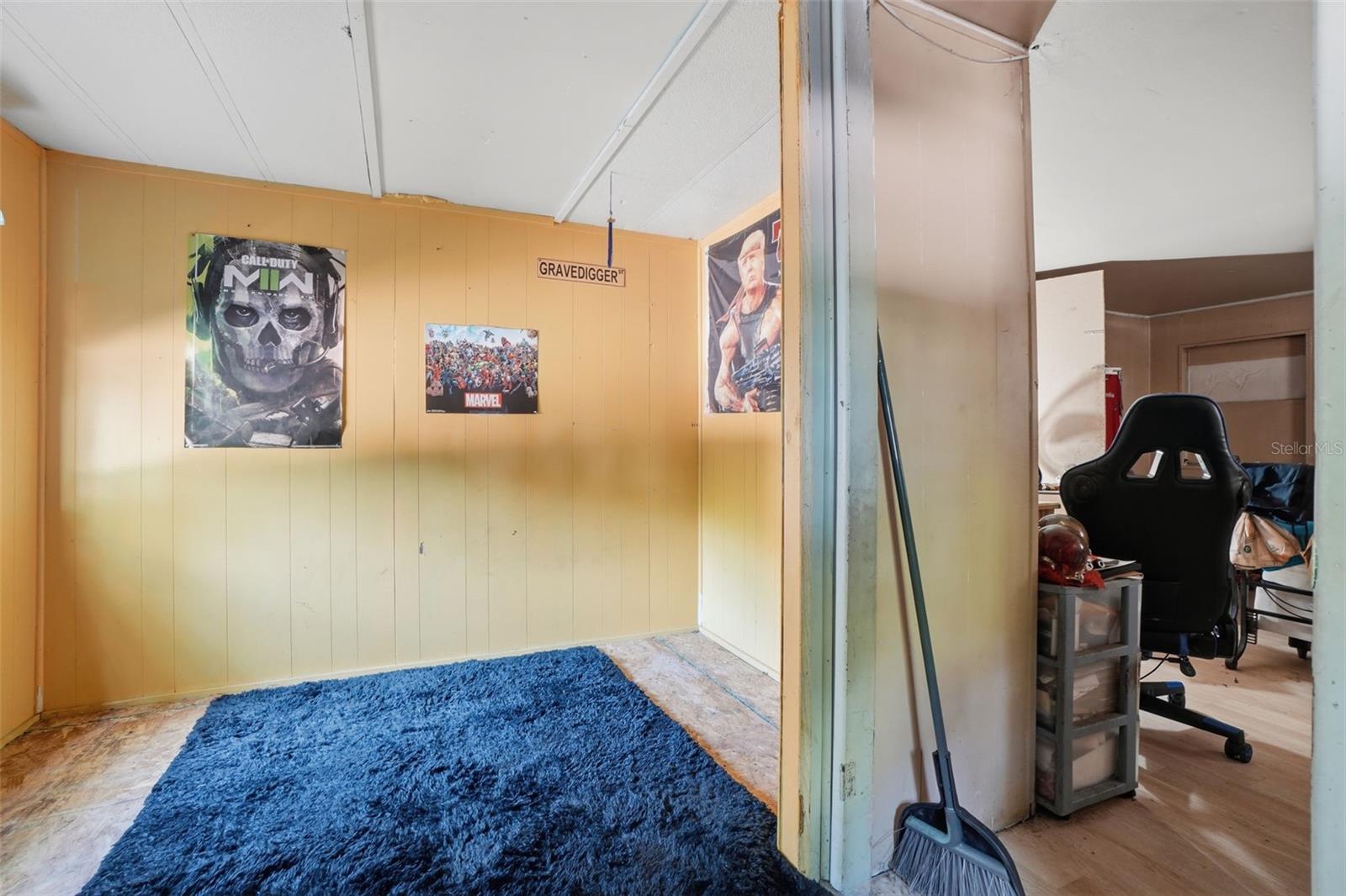 Image 17 of 29 For 19100 Nash Street