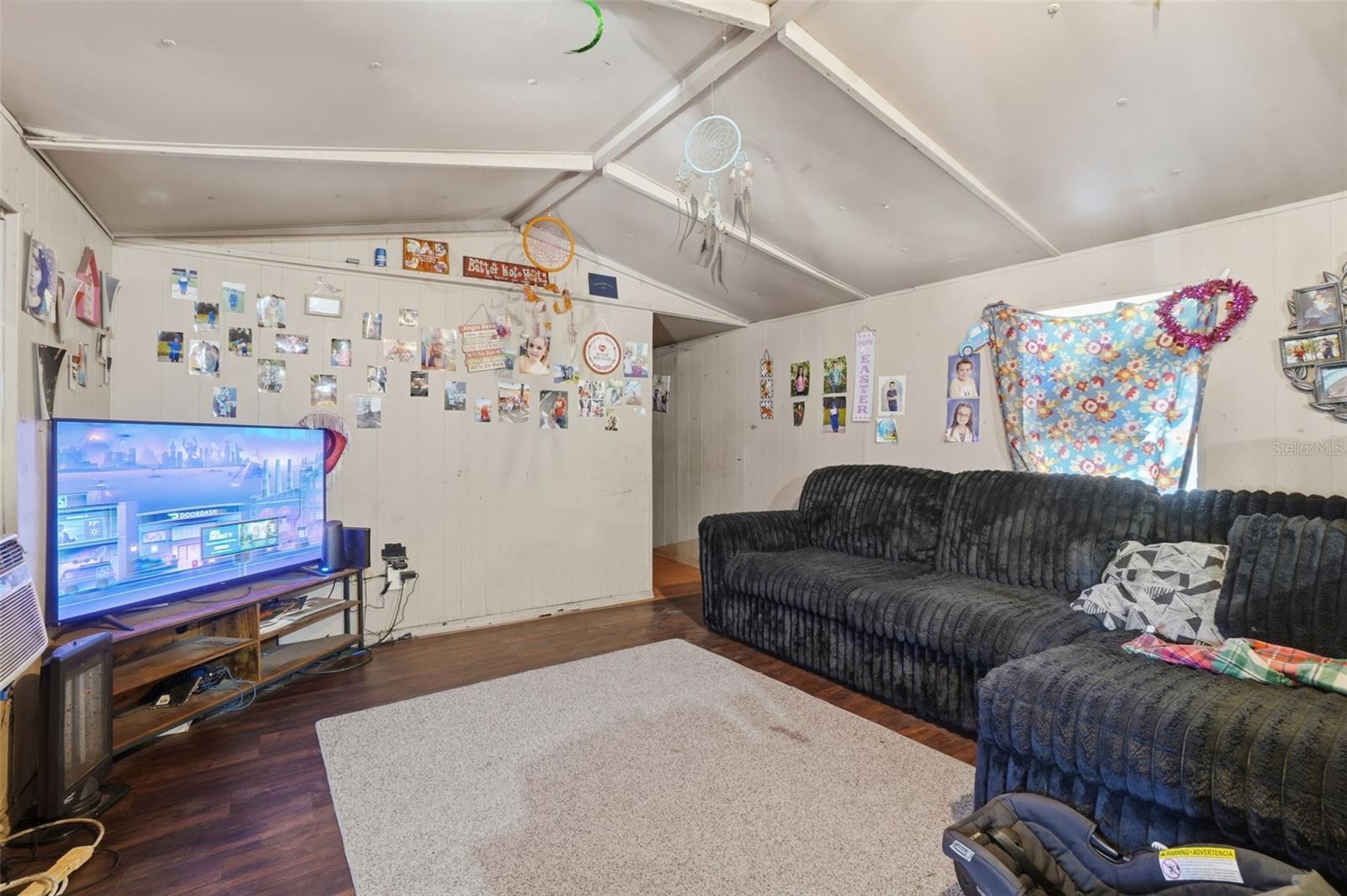 Image 8 of 29 For 19100 Nash Street