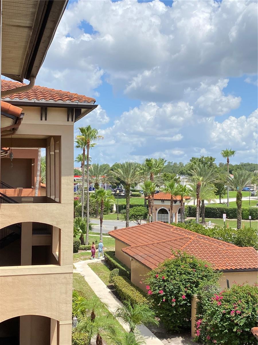 Image 32 of 33 For 6141 Metrowest Boulevard 308