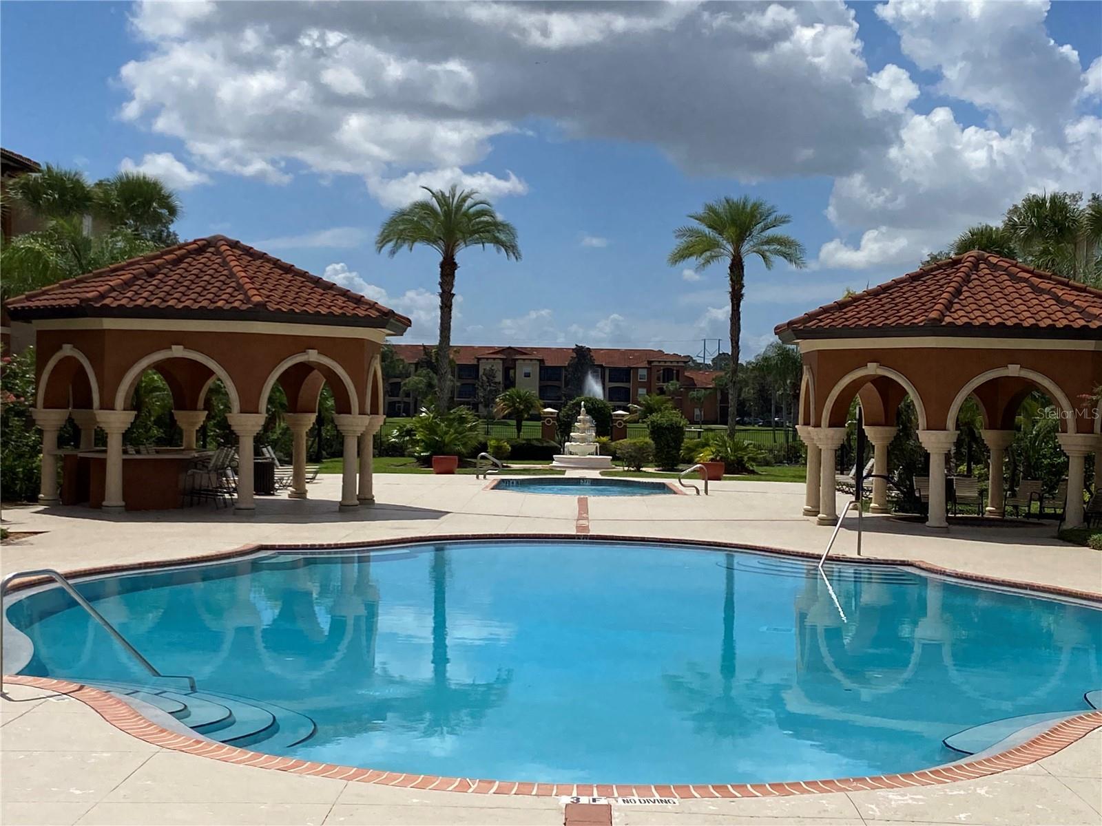 Image 7 of 33 For 6141 Metrowest Boulevard 308