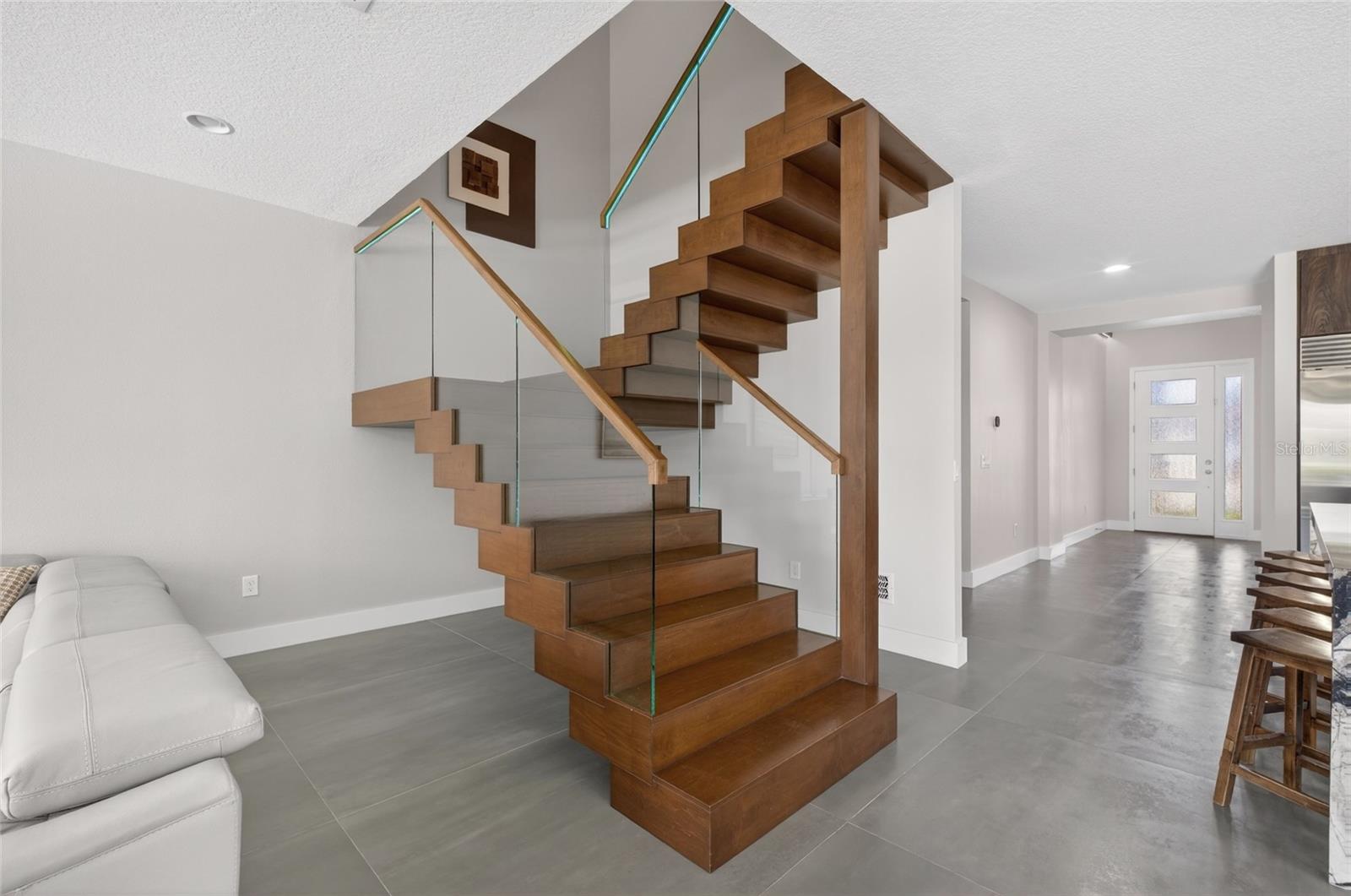 Image 26 of 67 For 16006 Gilden Way