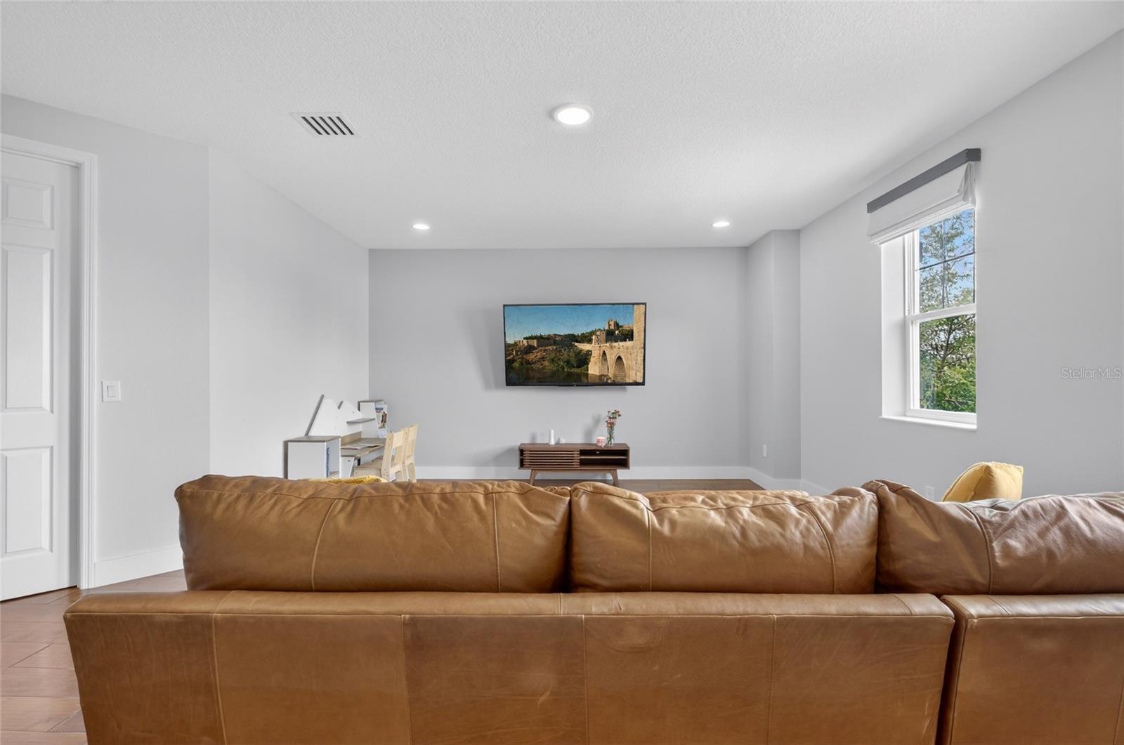 Image 52 of 67 For 16006 Gilden Way