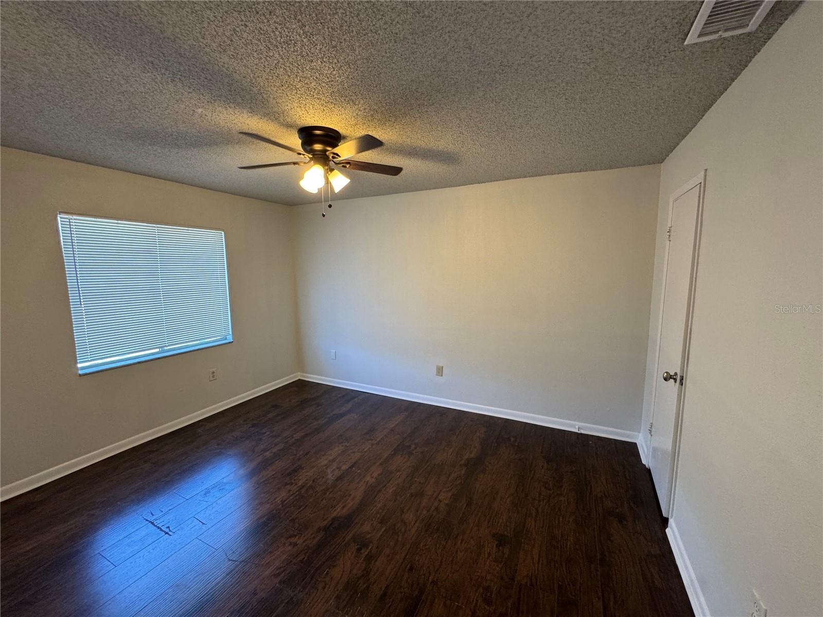 Image 8 of 12 For 525 Conway Road 220