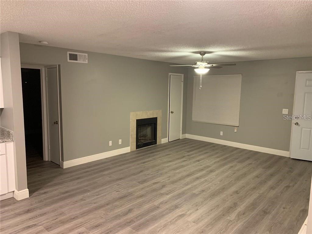 Listing photo id 0 for 430 Forestway Circle 203