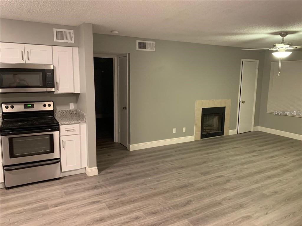 Listing photo id 1 for 430 Forestway Circle 203