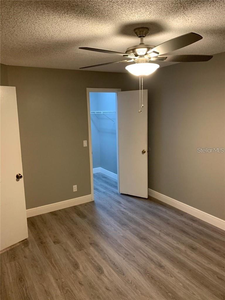 Listing photo id 4 for 430 Forestway Circle 203