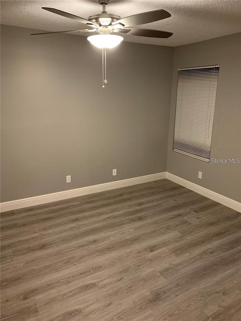 Listing photo id 5 for 430 Forestway Circle 203