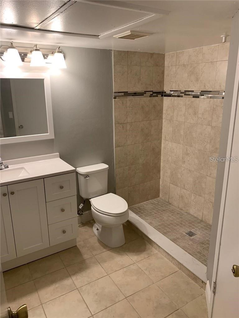 Listing photo id 7 for 430 Forestway Circle 203