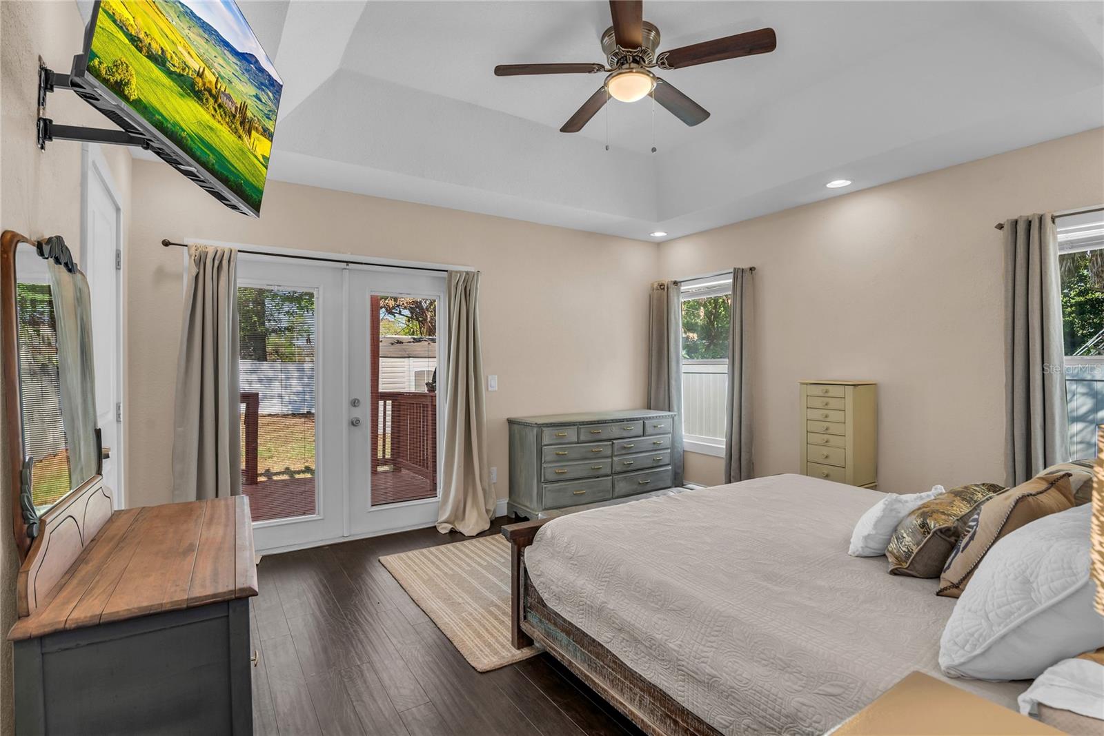 Image 15 of 36 For 2414 Newberry Street