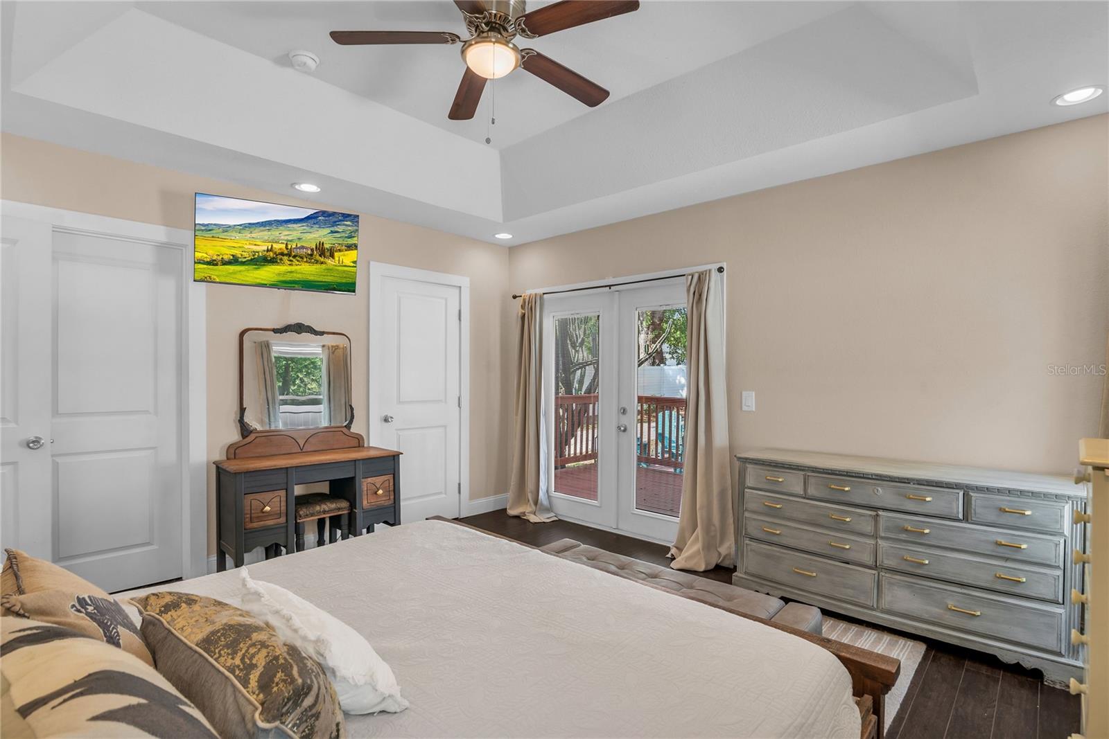 Image 16 of 36 For 2414 Newberry Street