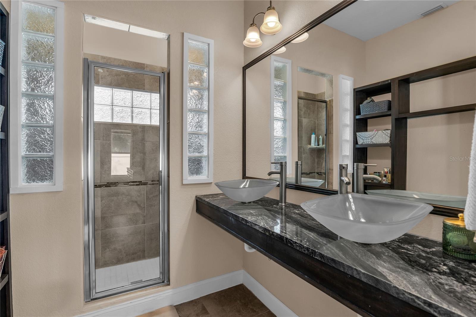 Image 18 of 36 For 2414 Newberry Street